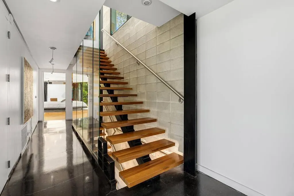 Вилла Luxurious Glass Mansion With Pool, Jacuzzi, Sauna Лос-Анджелес