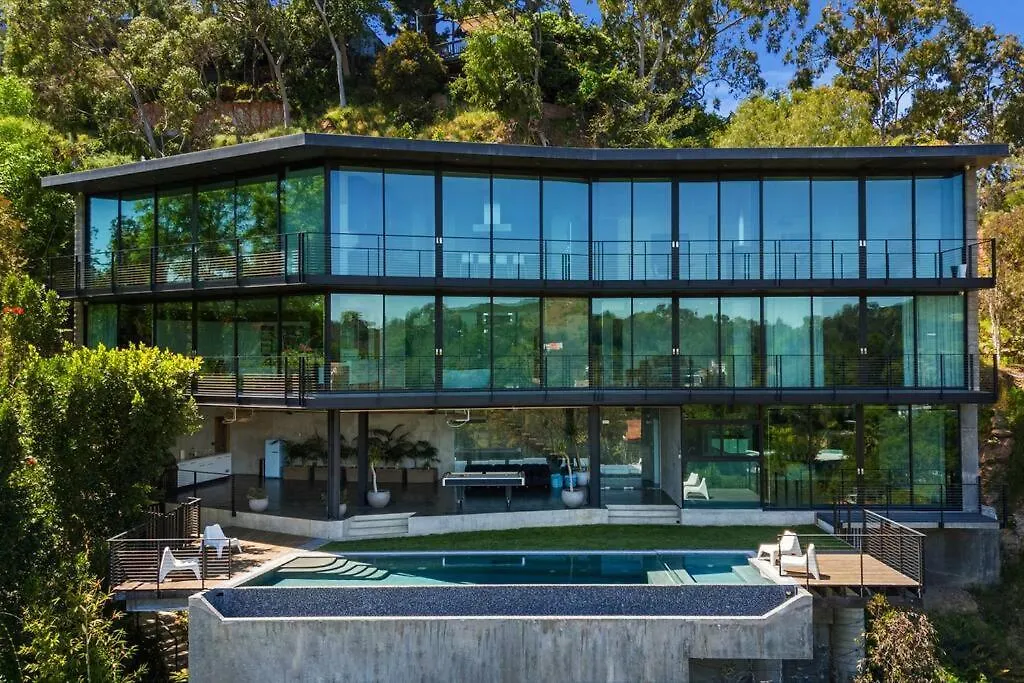 Вилла Luxurious Glass Mansion With Pool, Jacuzzi, Sauna Лос-Анджелес
