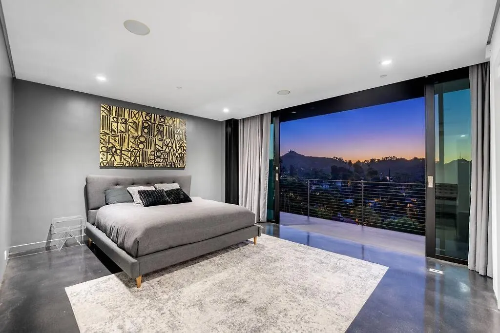 Luxurious Glass Mansion With Pool, Jacuzzi, Sauna Los Angeles Villa