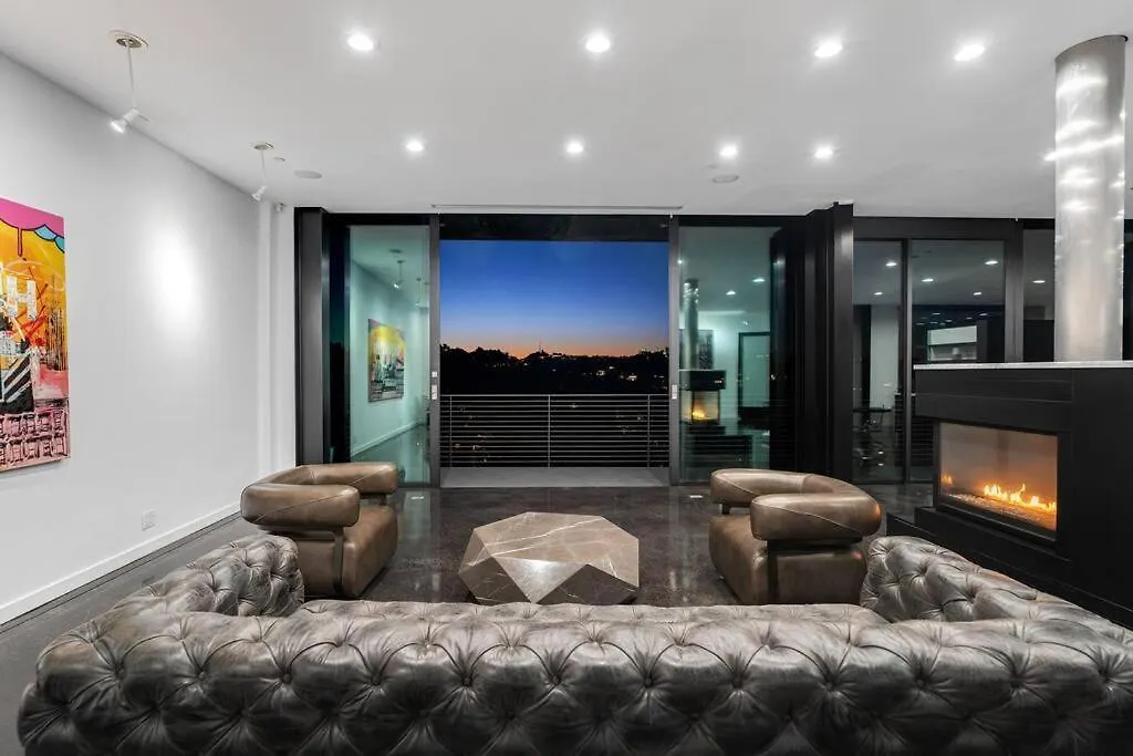 Villa Luxurious Glass Mansion With Pool, Jacuzzi, Sauna Los Angeles United States